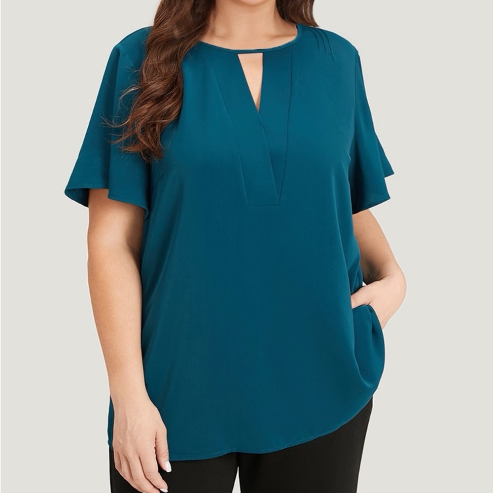 BloomChic Teal Blouse with Keyhole Neckline Size Large 12